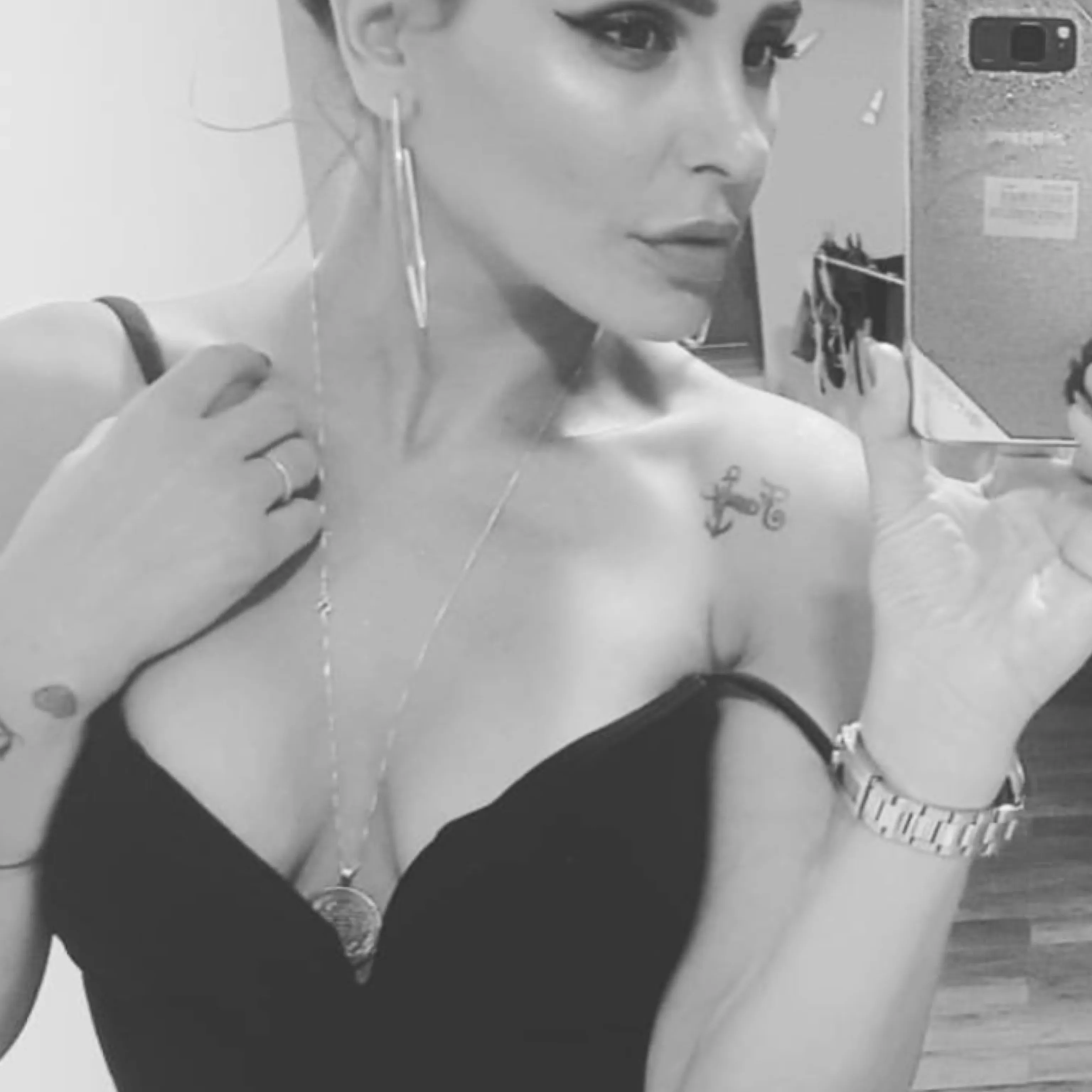  דנה רוצה סקס